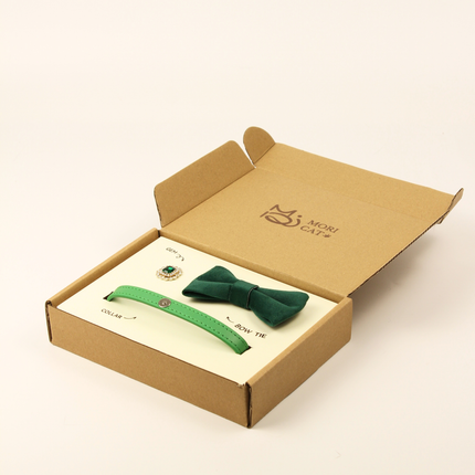MoriCat Premium Gift Bundle Box with an Emerald Halo Jewel