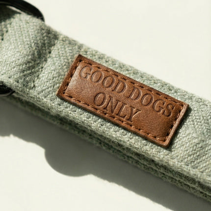 Tweed Collar